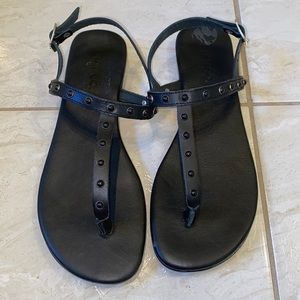 Leather gladiator studs sandals